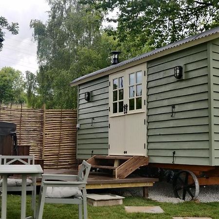 Romantic Shepherds Hut With Stunning Sunsets Hollingbourne Екстериор снимка