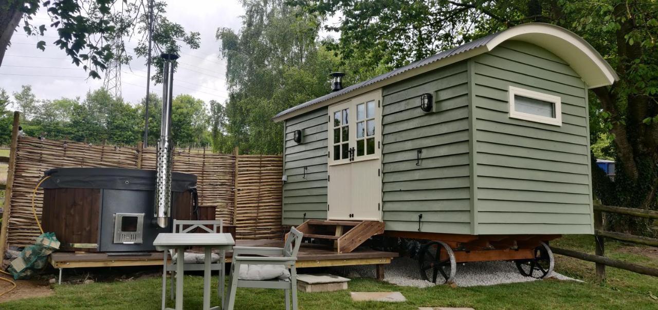 Romantic Shepherds Hut With Stunning Sunsets Hollingbourne Екстериор снимка